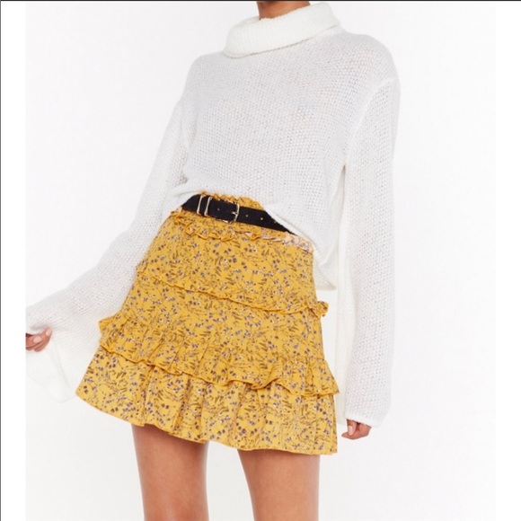 Nasty Gal Dresses & Skirts - NWT Nasty Gal Floral Mustard Skirt